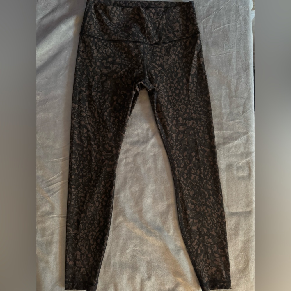 Lululemon Fast & Free High Rise Tight in Heritage Camo Brown Earth Size 10-25”
